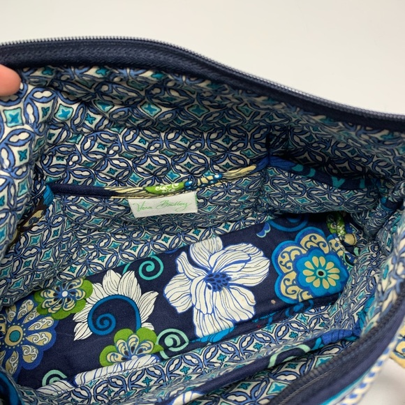 Vera Bradley Blue Patterned bag! - Picture 4 of 6